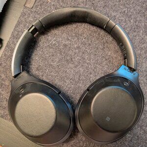 Sony MDR 1000x